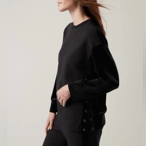 Athleta Retroplush Velvet Crewneck Sweatshirt Snap Sides Oversized Black Small